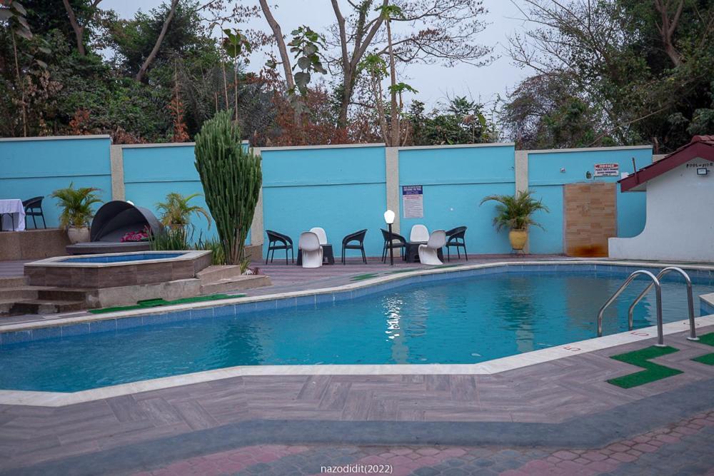 Royal Basin Resort Kumasi Buitenkant foto